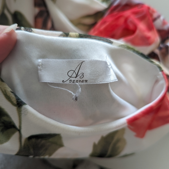 Gorgeous Silky Floral Midi Dress - Picture 3 of 3